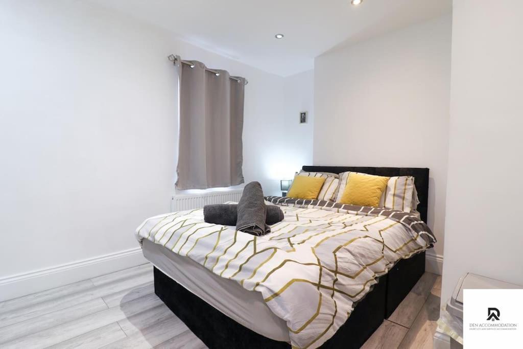 Den Accommodation & Short Lets Greenwich London - 3 Bed House Londres Exterior foto