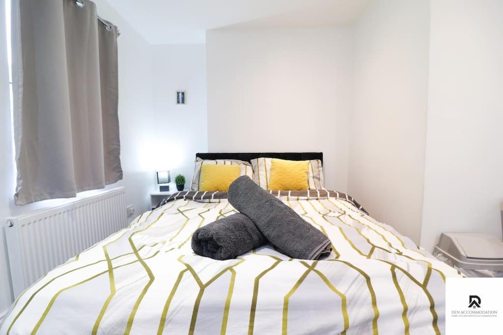 Den Accommodation & Short Lets Greenwich London - 3 Bed House Londres Exterior foto
