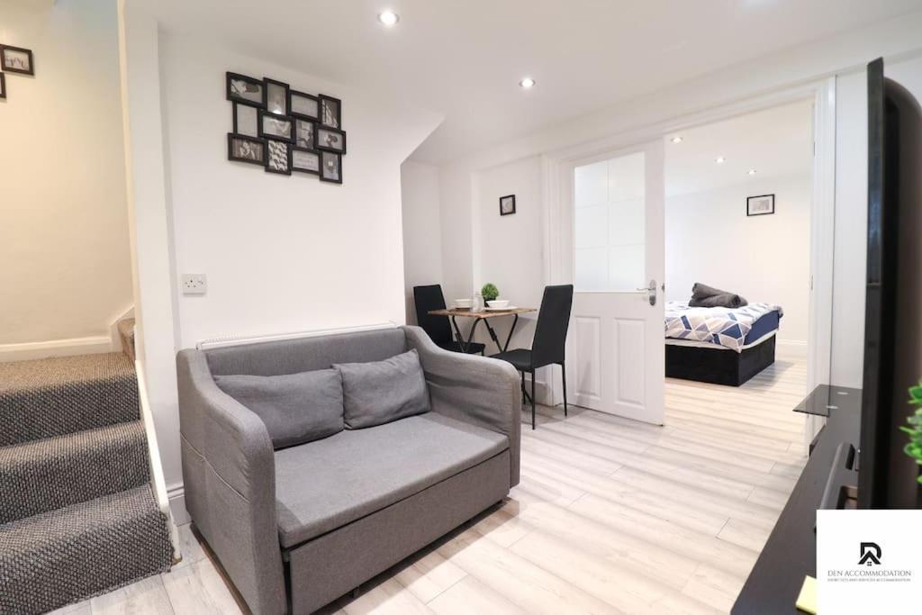 Den Accommodation & Short Lets Greenwich London - 3 Bed House Londres Exterior foto